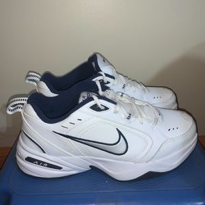 Nike Air Monarch IV White/Navy 415445-102